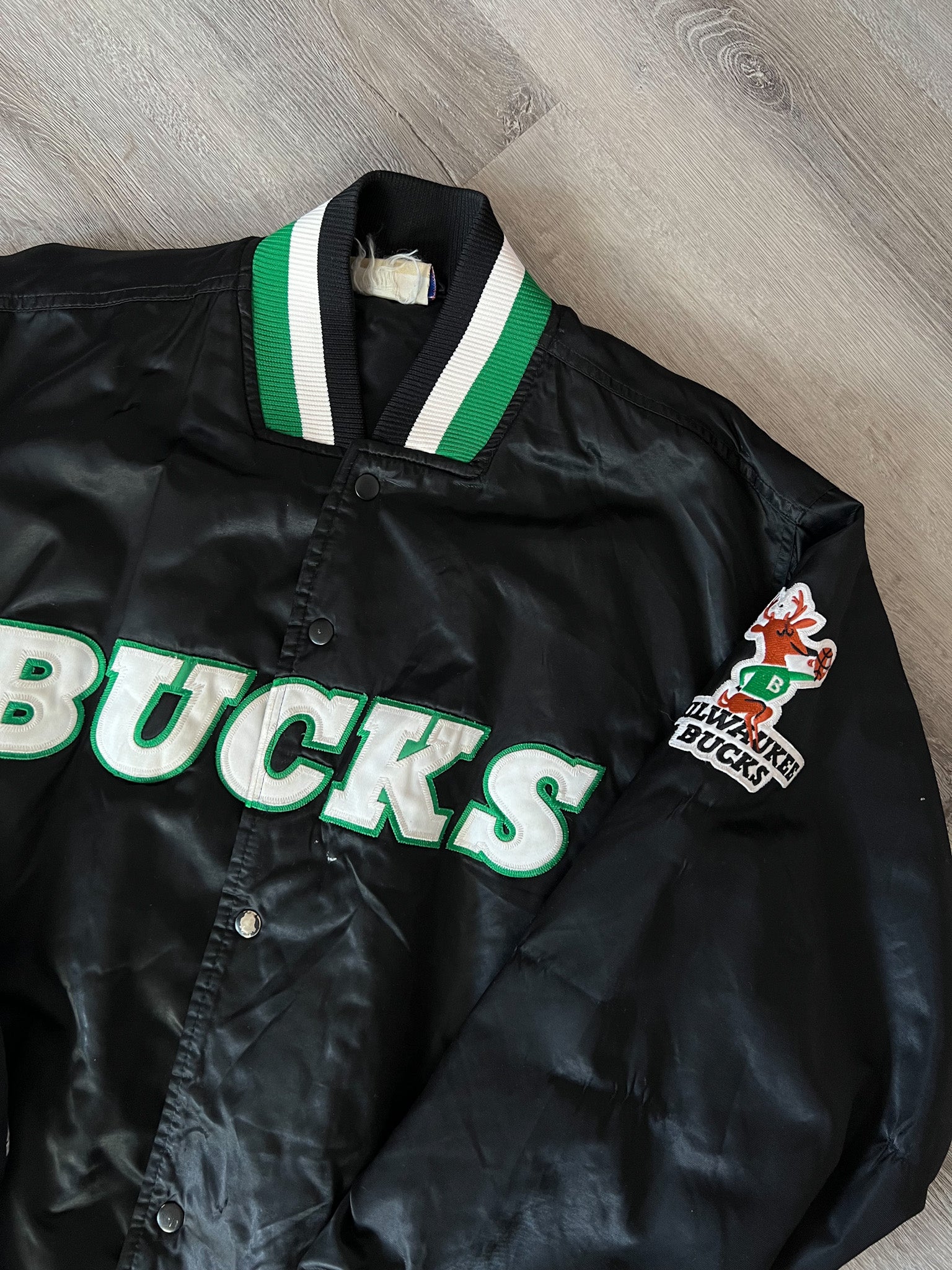 Milwaukee Bucks Vintage -  Hong Kong